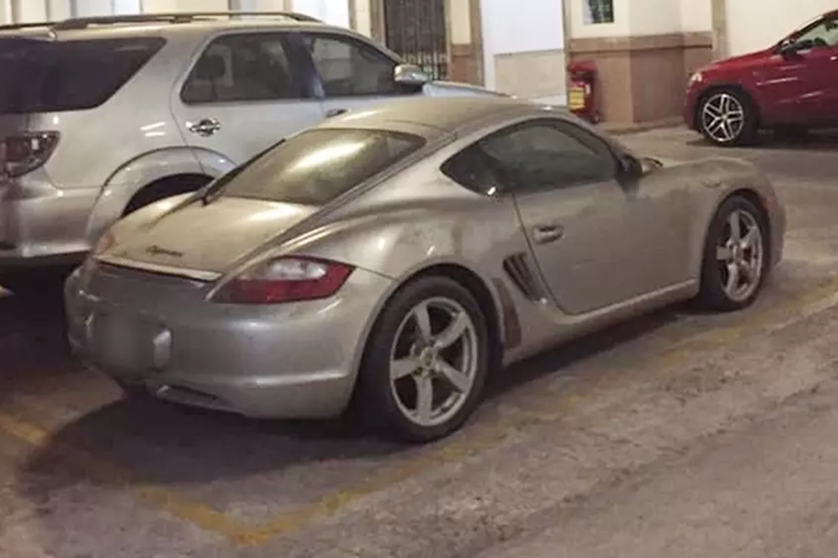 Xot xa Porsche Cayman tien ty 