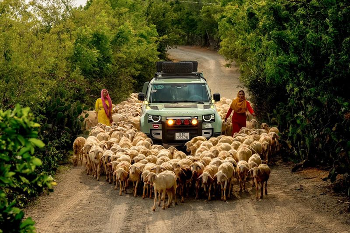 Land Rover Defender tien ty cua dai gia Viet sap 