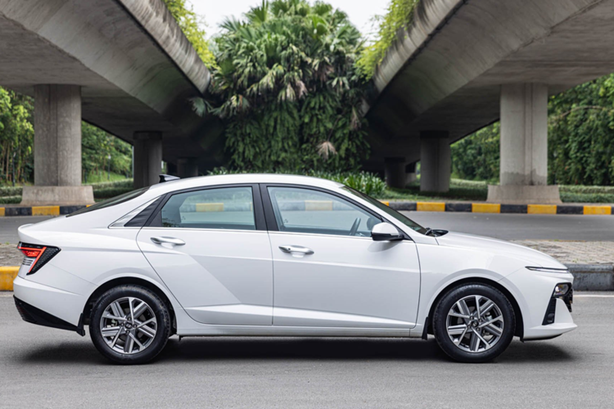 Hyundai Accent doi cu ton kho xa hang, giam hang chuc trieu dong-Hinh-4