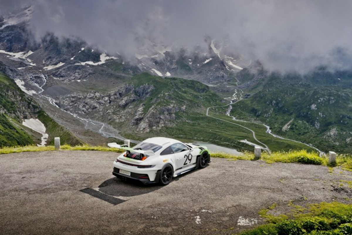 Porsche ra mat 911 GT3 RS 