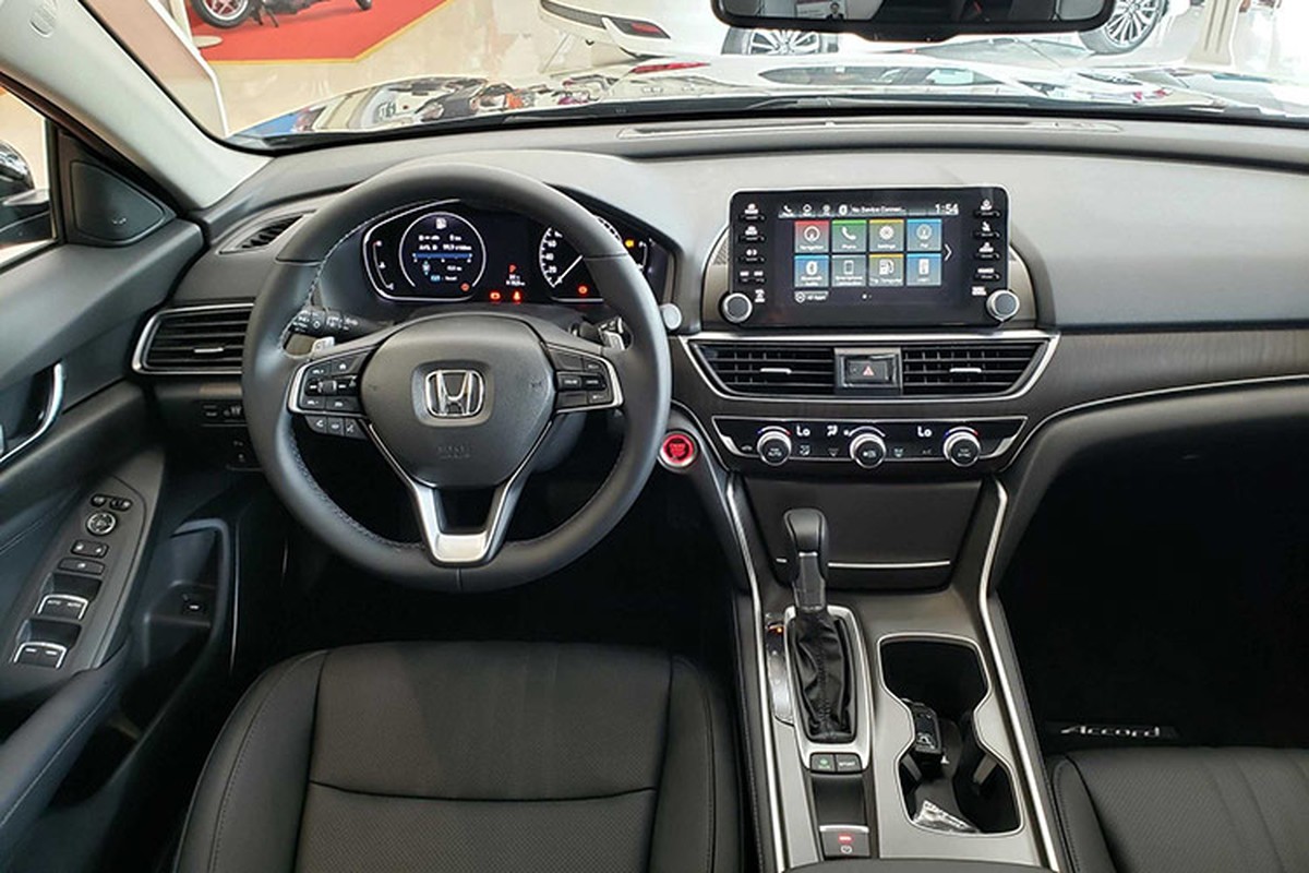 Đấu Toyota Camry, Honda Accord tại Việt Nam giảm tới 220 triệu đồng - Hình 5 Dau Toyota Camry, Honda Accord tai Viet Nam giam toi 220 trieu dong-Hinh-5