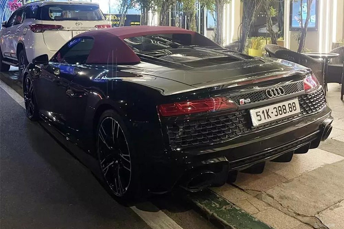 Tom gon Audi R8 V10 Spyder bien “tu quy 8