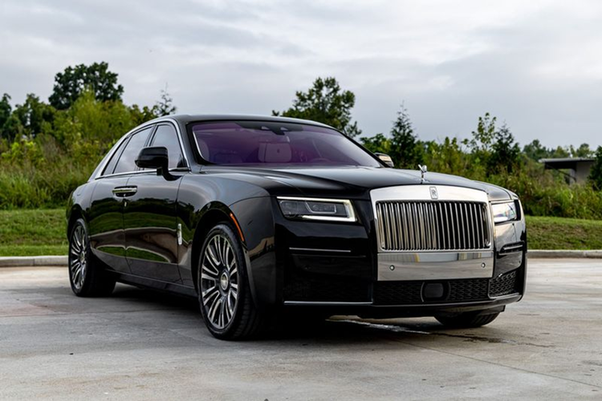 Rolls-Royce Ghost 2024 cua sao bong bau duc Tom Brady rao ban