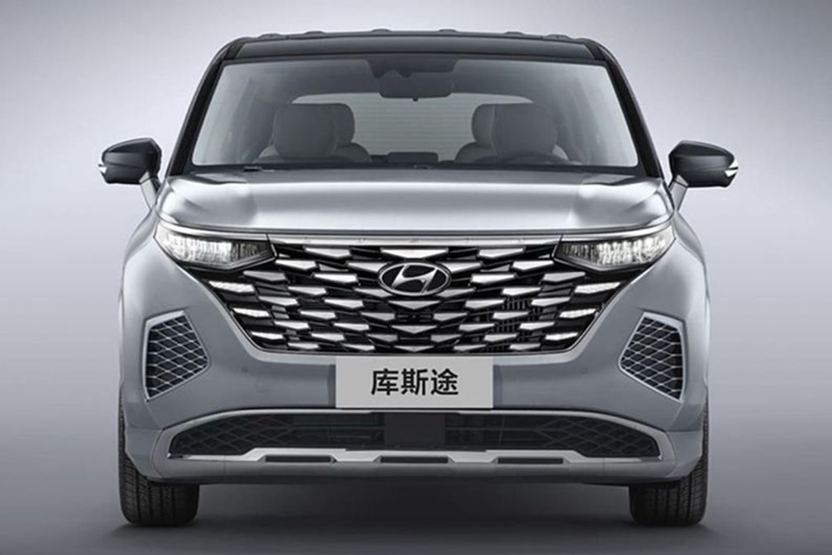 Hyundai Custin dang ban tai Viet Nam sap co phien ban 2025 moi