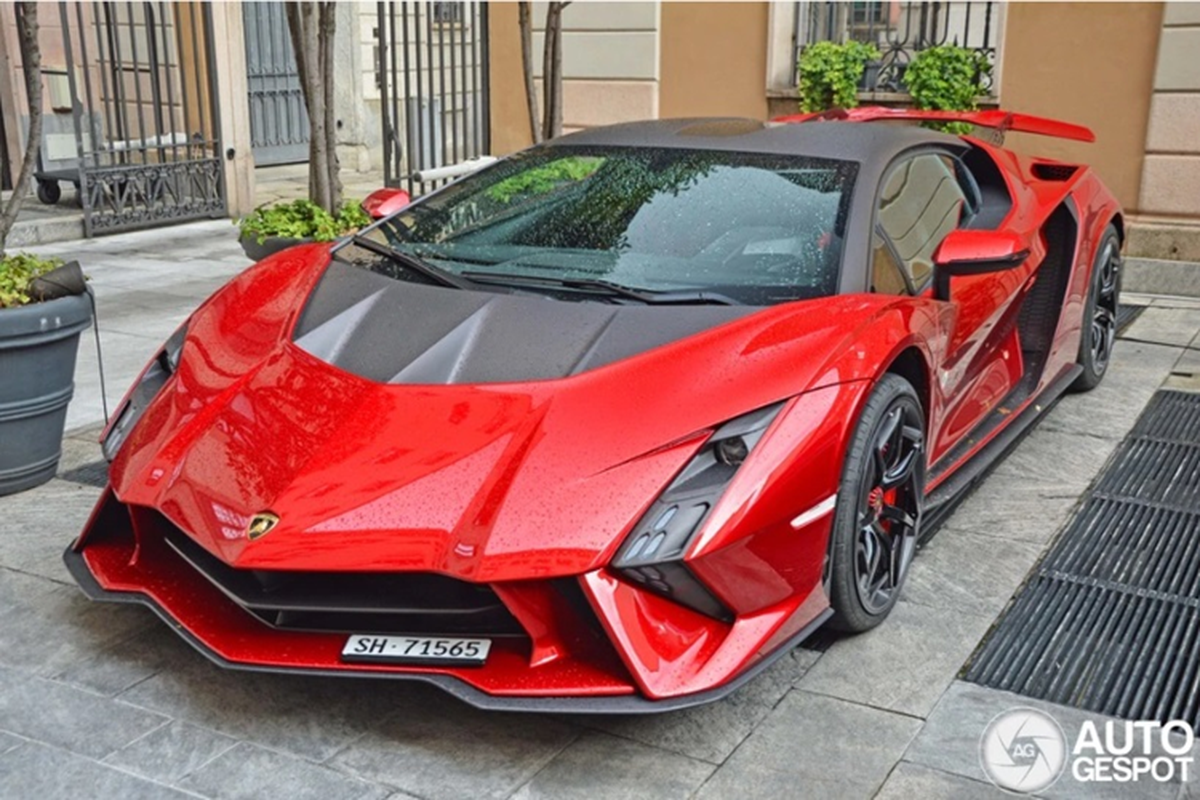 Tan thay Lamborghini Invencible - sieu xe dong co V12 cuoi cung-Hinh-3