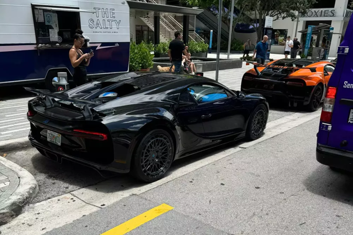 Them 2 sieu pham Bugatti Chiron trieu do lo hen Gumball 3000 2024