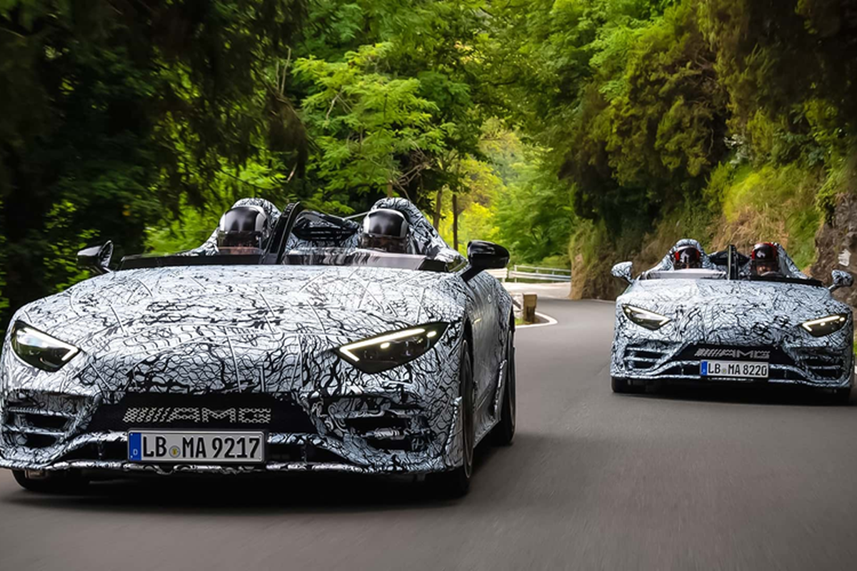 Mercedes-AMG PureSpeed khong mui lan banh tren duong thu, cho ra mat