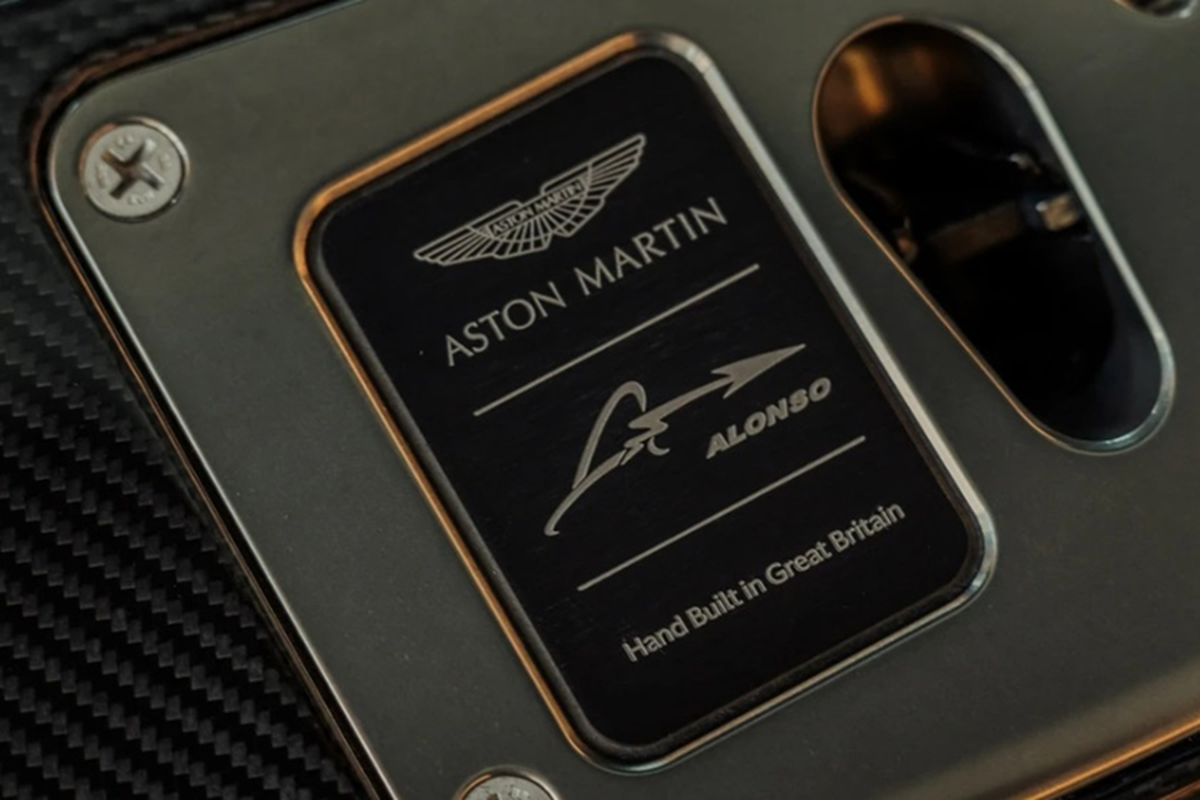 Aston Martin Valkyrie gia 92,8 ty dong ban giao cho tay dua F1-Hinh-6