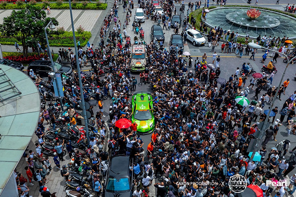 Gumball 3000 2024 - le hoi voi hon 100 sieu xe tai Viet Nam-Hinh-12