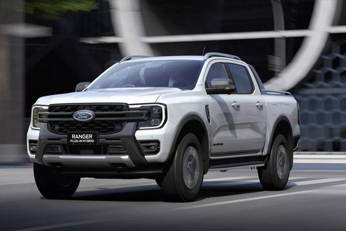 Ford Ranger PHEV 2025 ra mat, chay 45 km 