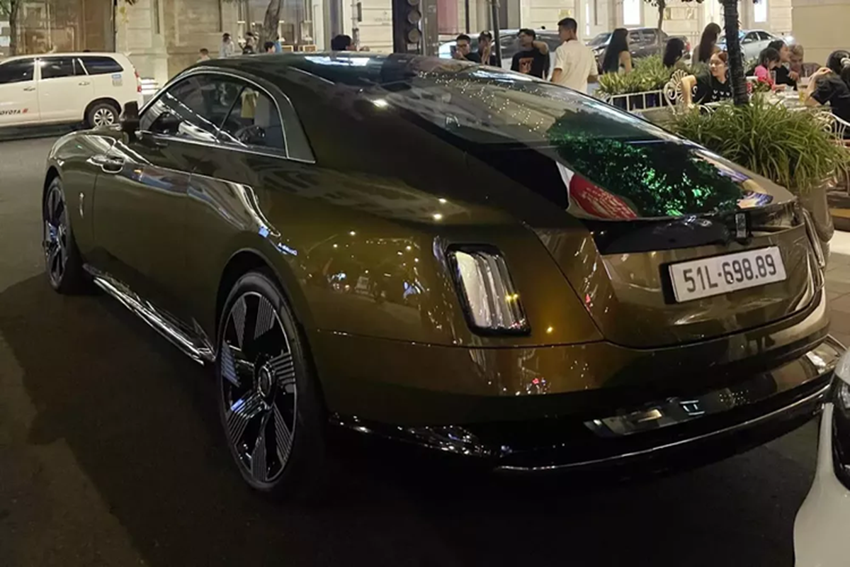 Rolls-Royce Spectre thu 2 cua dai gia Sai Gon, khong duoi 25 ty-Hinh-13