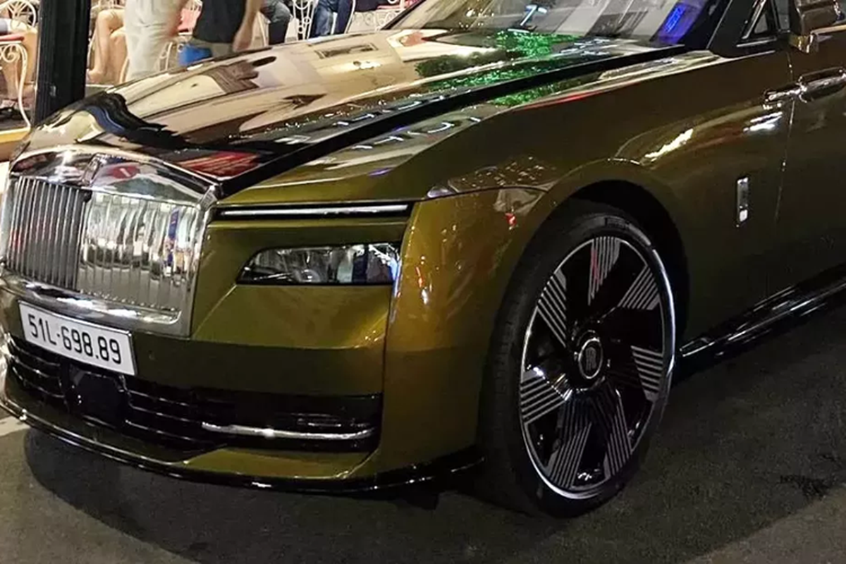 Rolls-Royce Spectre thu 2 cua dai gia Sai Gon, khong duoi 25 ty-Hinh-6