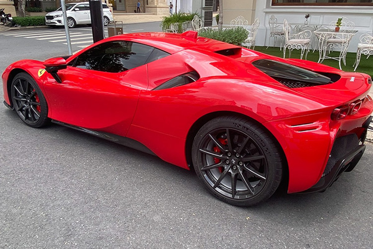 Ferrari SF90 Stradale cua chong cu Le Quyen ban 23 ty ve Ha Noi-Hinh-9