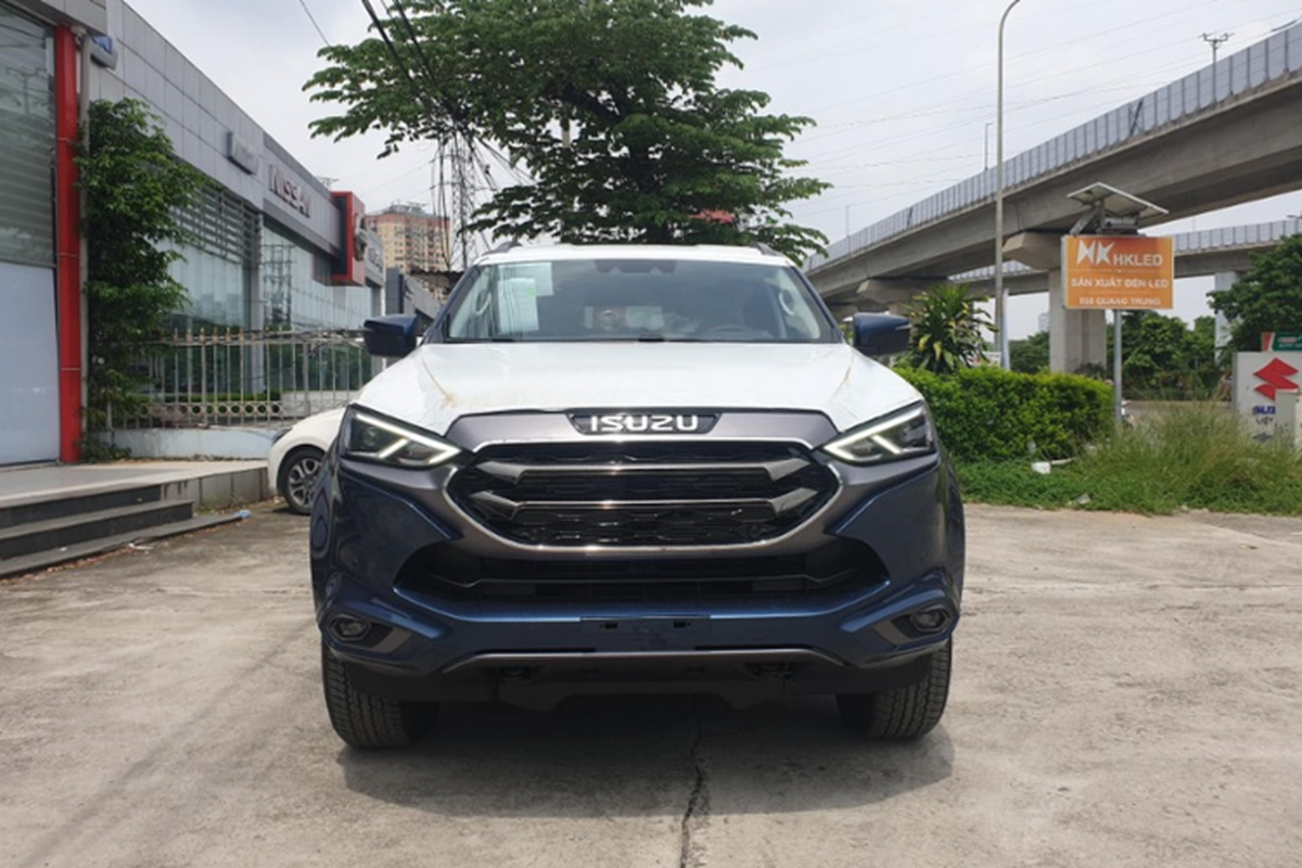 Isuzu mu-X - SUV e nhat Viet Nam giam 215 trieu co thoat e?-Hinh-2