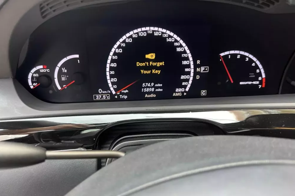 Can canh Mercedes-Benz S65 AMG 2010 sieu hiem tai Viet Nam-Hinh-10