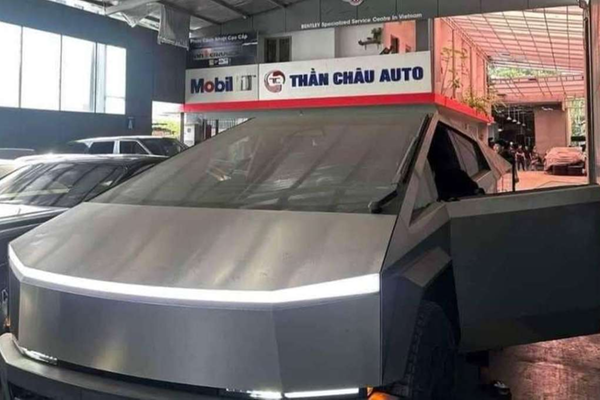 Tan thay Tesla Cybertruck tai Viet Nam, khong duoi 10 ty dong