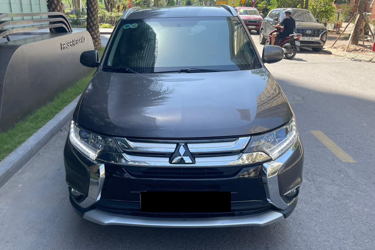 Mitsubishi Outlander 2016 rao ban 472 trieu dong, re ngang xe hang A