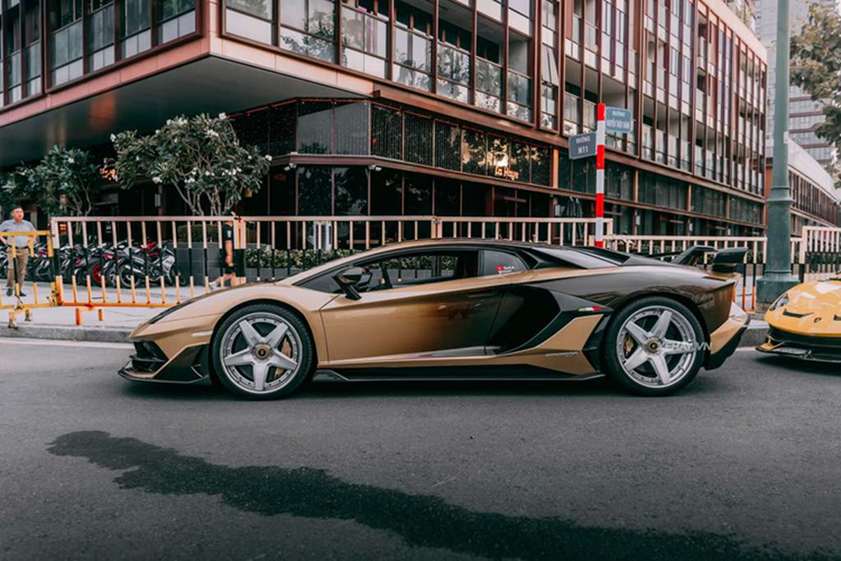 Ngam Lamborghini Aventador SVJ tien ty “cuc doc