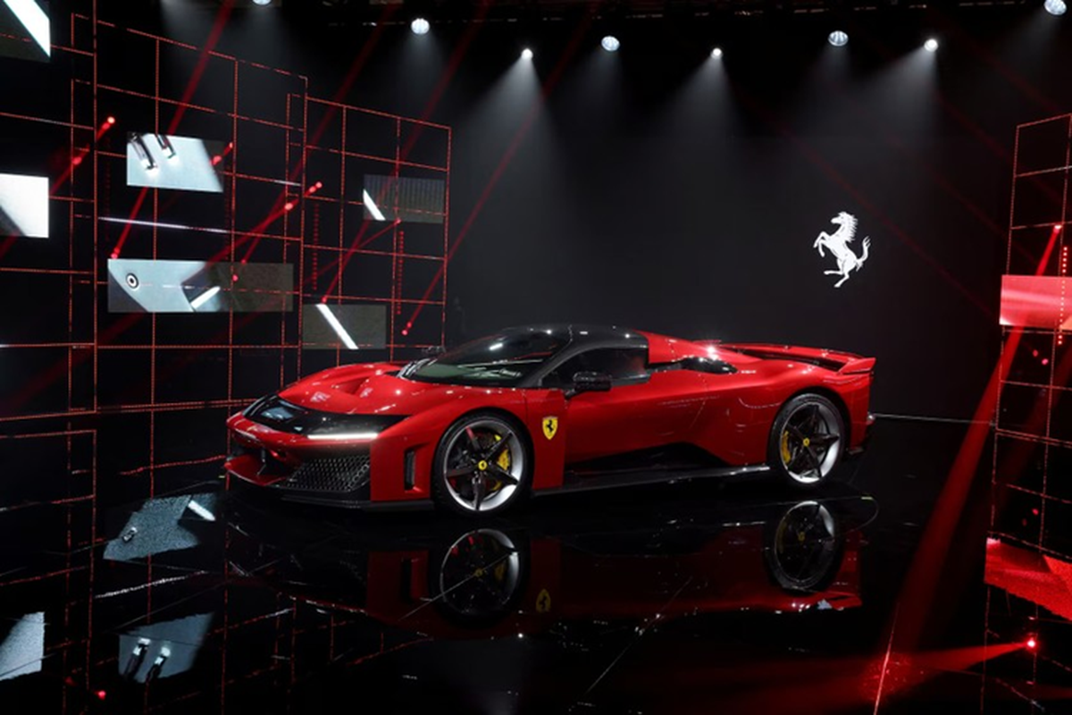 Dai ly sieu xe Duc rao ban Ferrari F80 hon 147 ty dong-Hinh-3