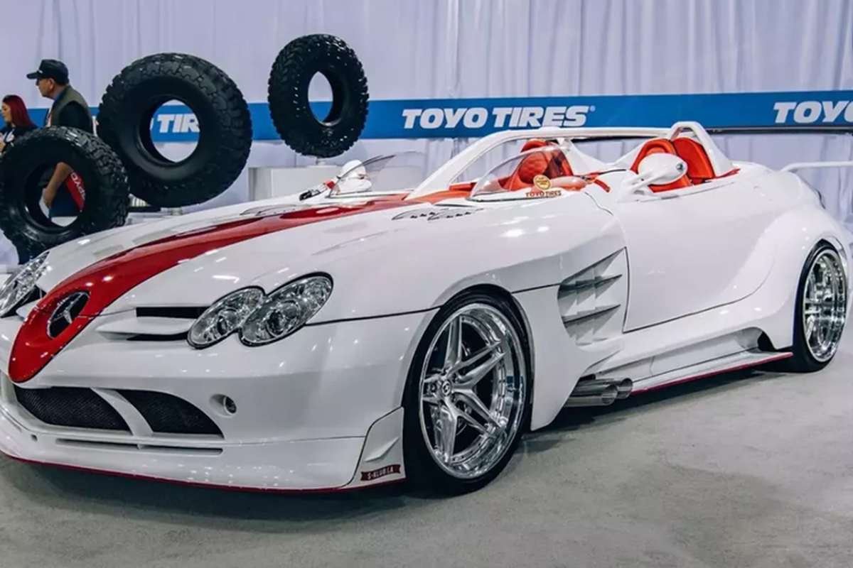 Can canh Mercedes-Benz SLR McLaren Speedster mui tran cuc dinh