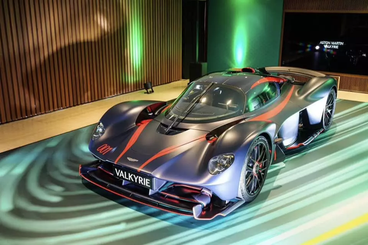 Aston Martin Valkyrie trieu do pha ky luc Silverstone chi 10 giay