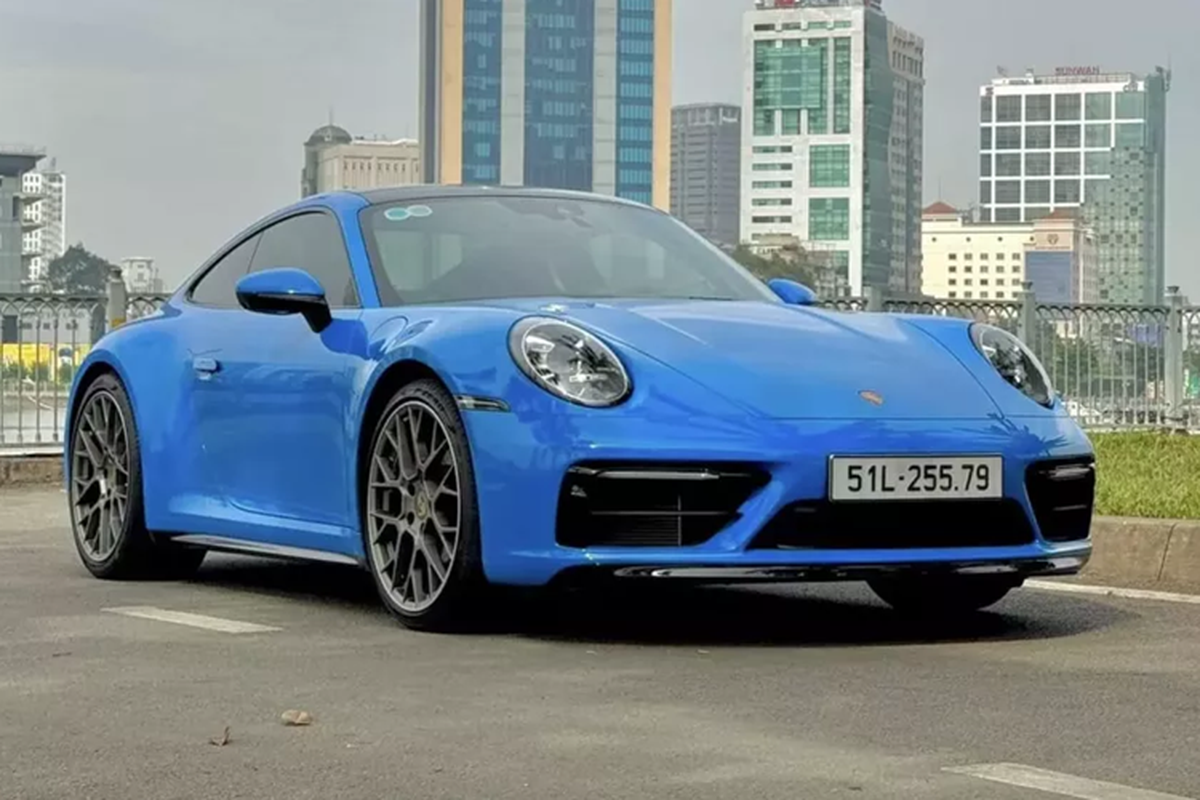 Porsche 911 cua dai gia Sai Gon chay 2 nam, lo 4 ty dong