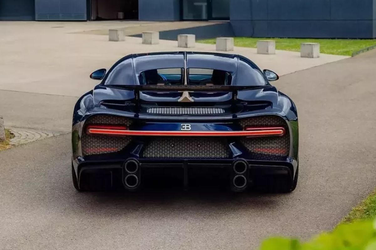 Tan thay Bugatti Chiron hon 125 ty 