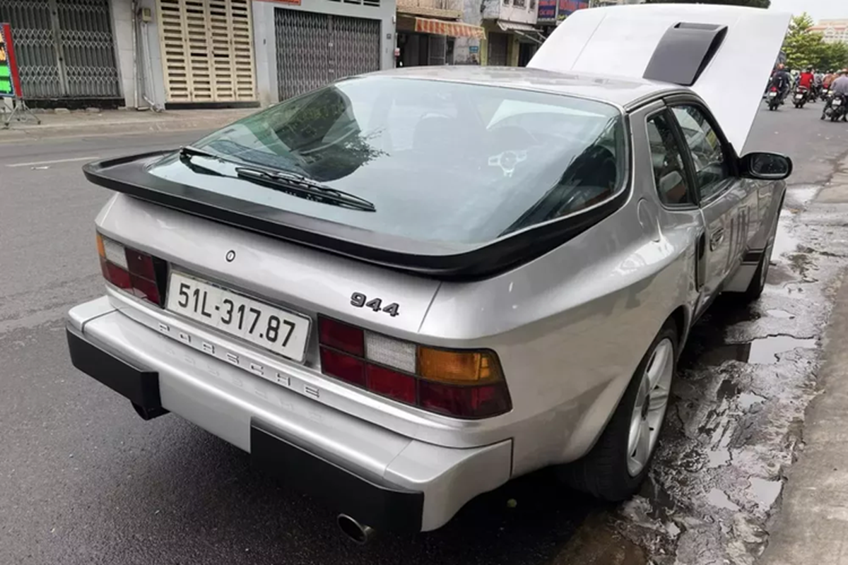 Porsche 944 cua Qua Vu 