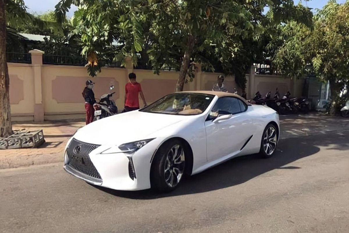 Lexus LC 500 Convertible hon 10 ty doc nhat Viet Nam 