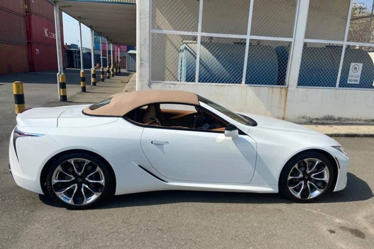 Lexus LC 500 Convertible hon 10 ty doc nhat Viet Nam 