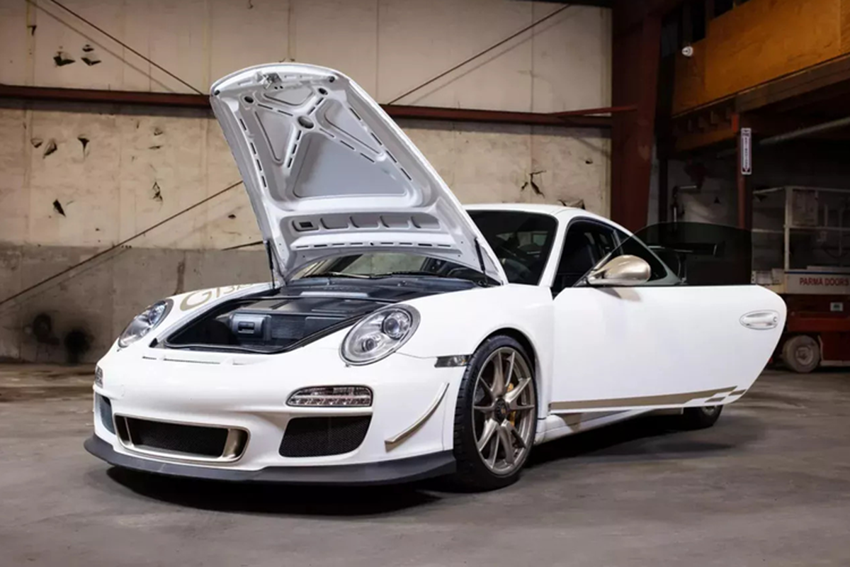 Tan thay Porsche 911 GT3 2010 so san cu dat hon xe 