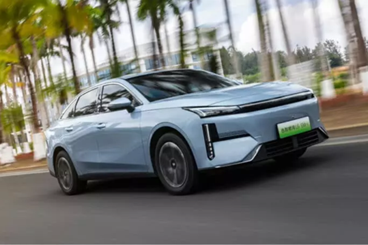 Chi tiet Geely Galaxy L6 tu 11.330 USD, chay toi 1.300 km-Hinh-2