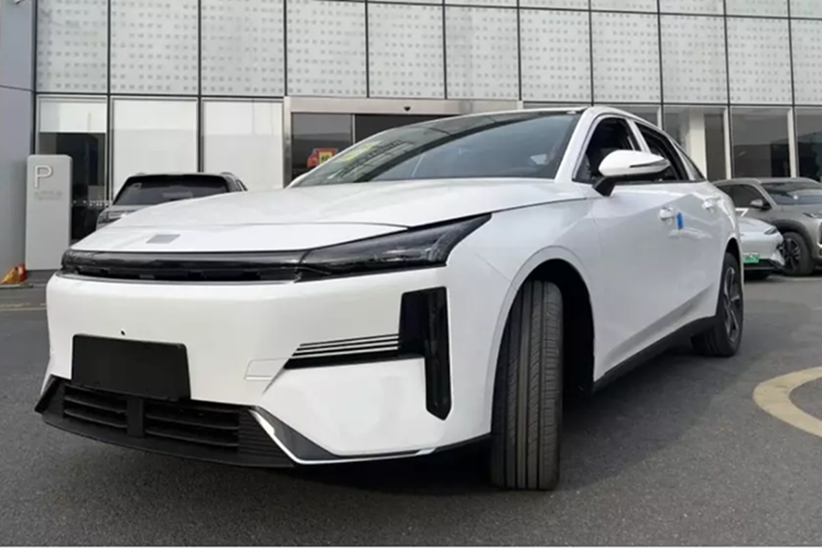 Chi tiet Geely Galaxy L6 tu 11.330 USD, chay toi 1.300 km-Hinh-7