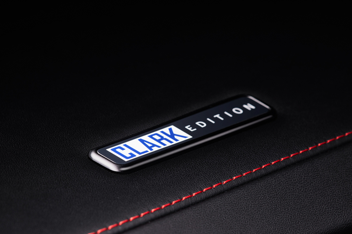 Lotus Emira Clark Edition từ 3.79 tỷ đồng, tri ân Jim Clark - Hình 12 Lotus Emira Clark Edition tu 3.79 ty dong, tri an Jim Clark-Hinh-12