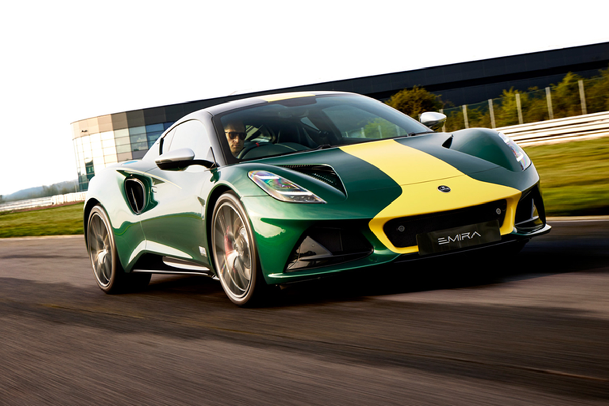 Lotus Emira Clark Edition từ 3.79 tỷ đồng, tri ân Jim Clark Lotus Emira Clark Edition tu 3.79 ty dong, tri an Jim Clark