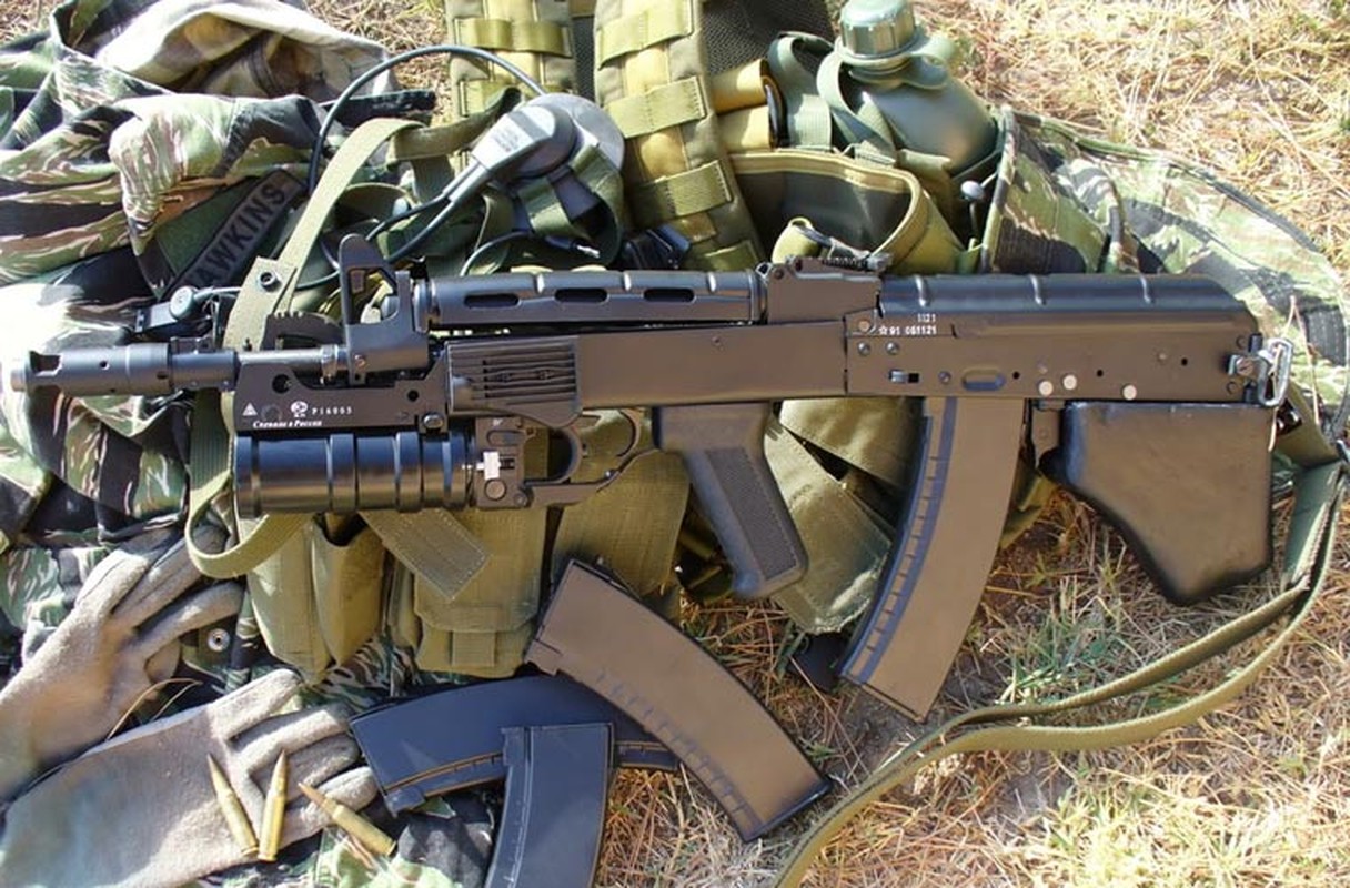 Ngac nhien khau sung truong AK kieu bullpup cua Ukraine-Hinh-4