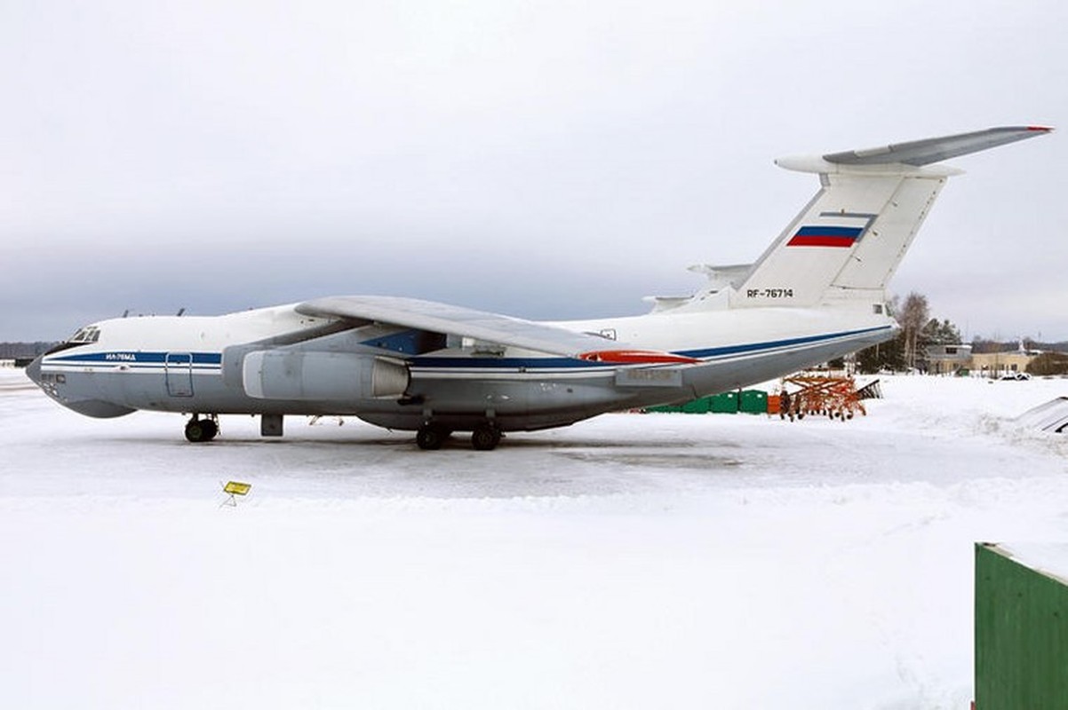 Kinh ngac Nga lap bom cho may bay van tai Il-76MD-Hinh-10