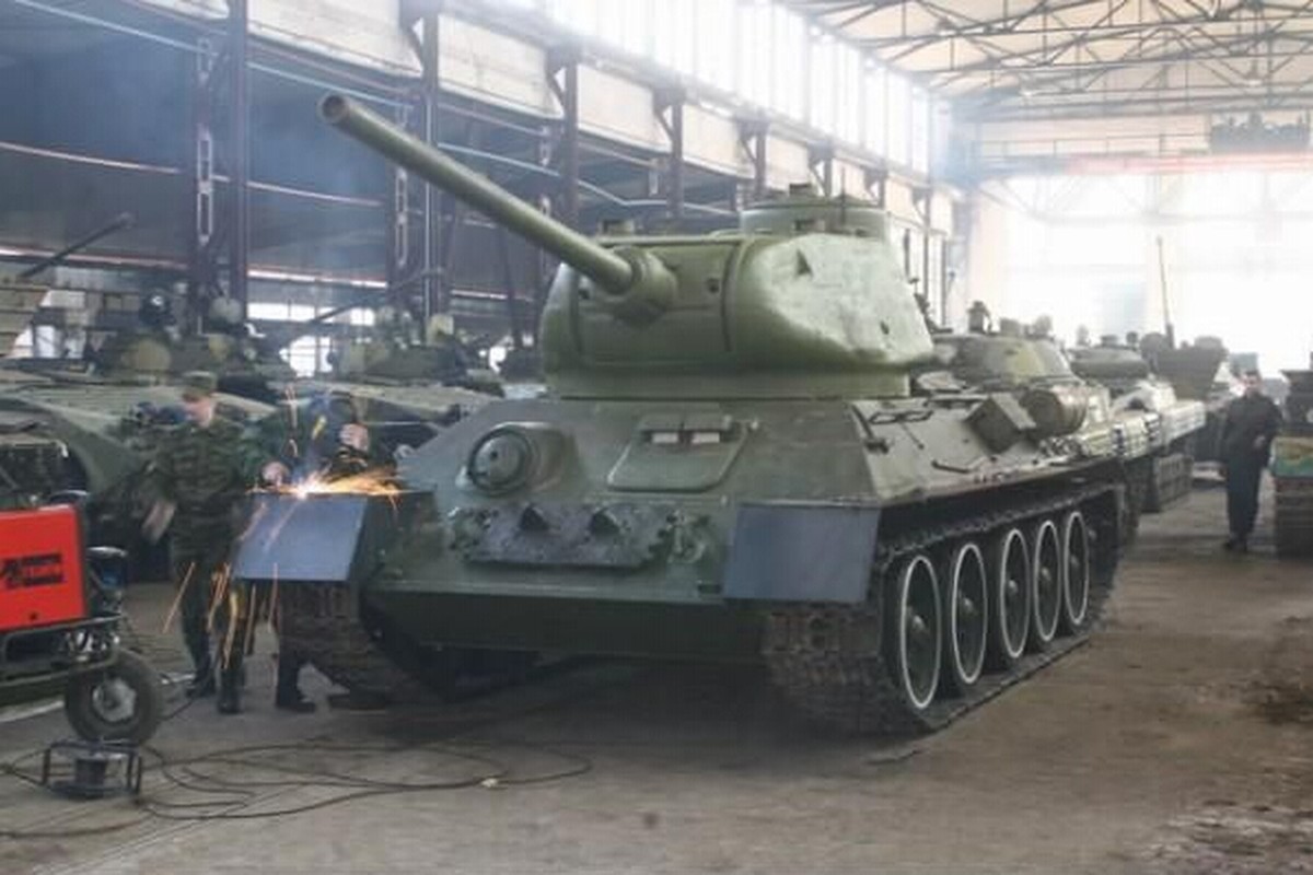 Xe tang T-34 huyen thoai duoc hoi sinh de duyet binh 9/5-Hinh-6