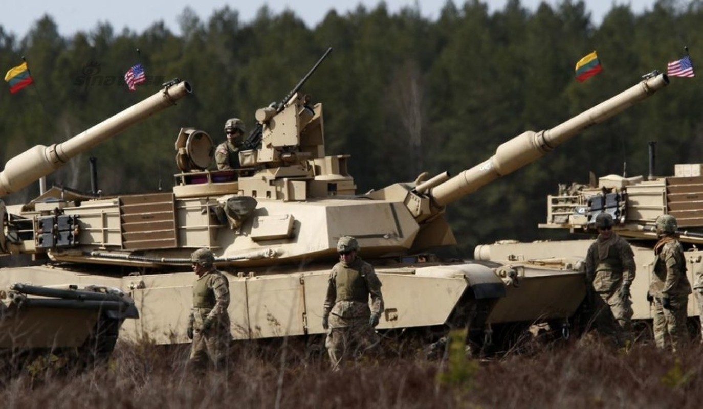 Xe tang M1A2 Abrams My na dan sat nach Nga-Hinh-4