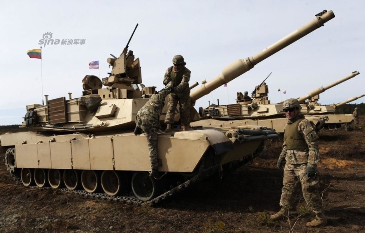 Xe tang M1A2 Abrams My na dan sat nach Nga-Hinh-6