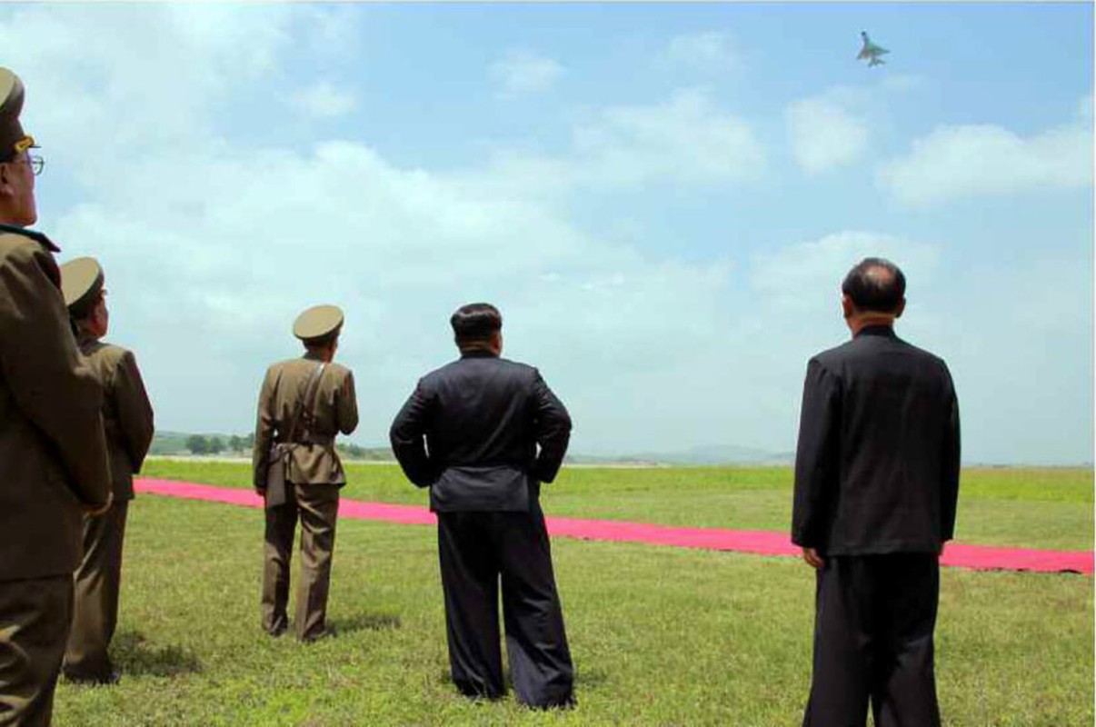 Dung nhan hai nu phi cong MiG-21 dau tien cua Trieu Tien-Hinh-3