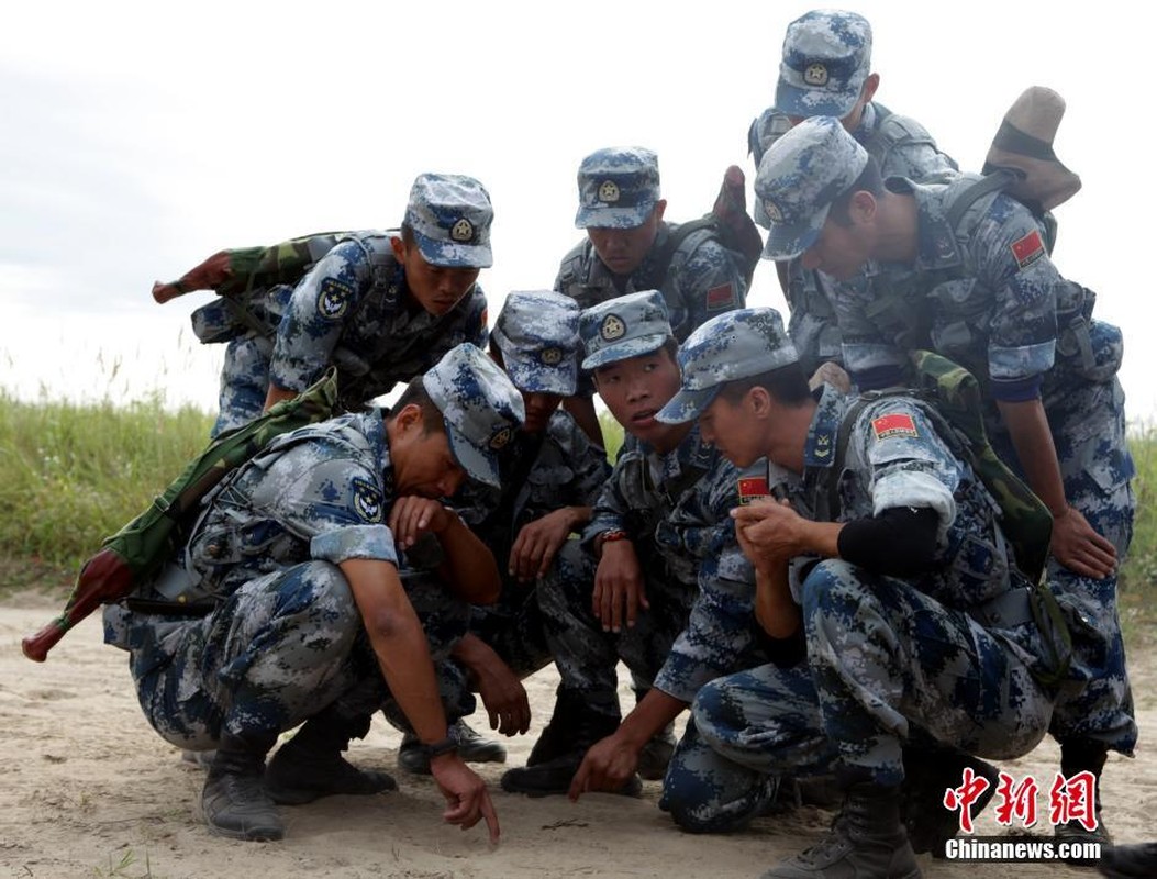 Gay can man quyet dau giua linh du Nga va Trung Quoc-Hinh-13