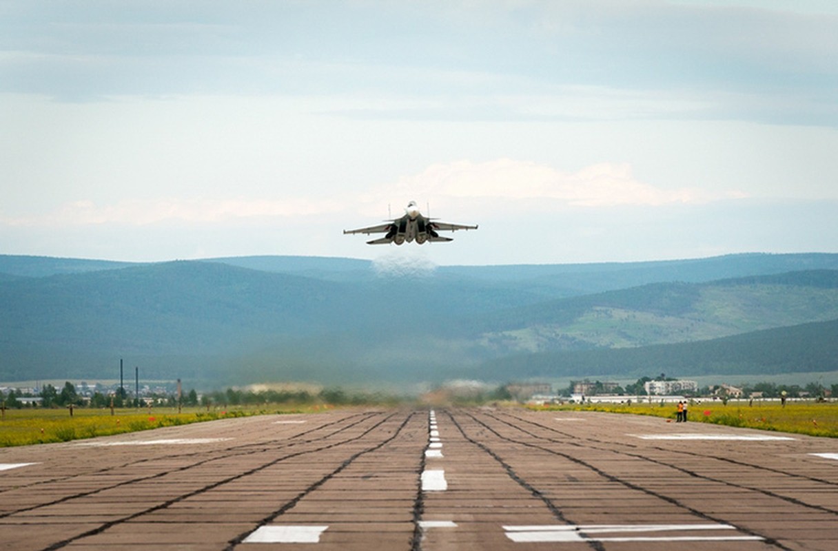 Mot ngay voi chien dau co Su-30SM o vung Vien Dong (1)-Hinh-8