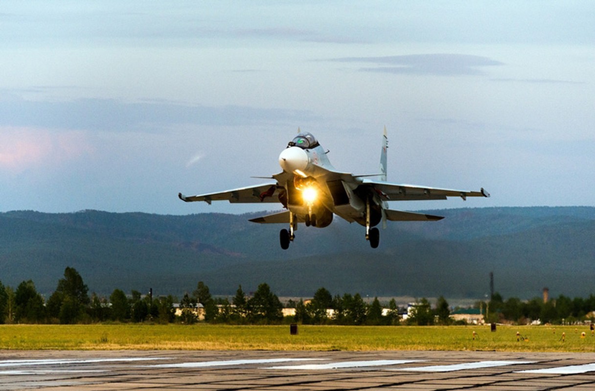 Mot ngay voi chien dau co Su-30SM o vung Vien Dong (2)-Hinh-4