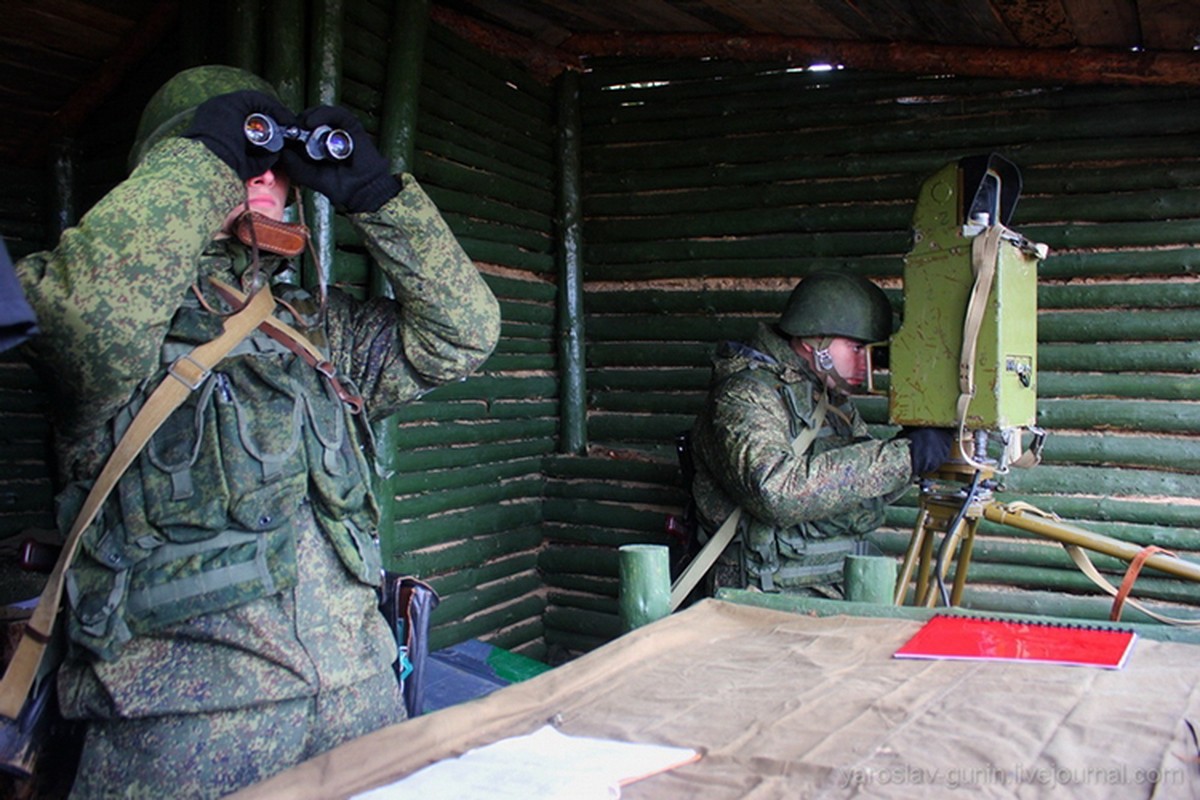 Muc kich linh Nga luyen ban sung coi hang nang 120mm-Hinh-9