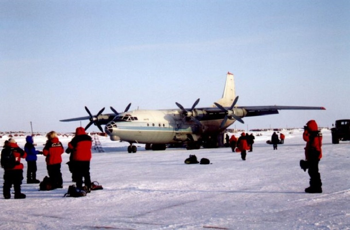 Kham pha van tai co Nga manh ngang C-130 cua My-Hinh-12