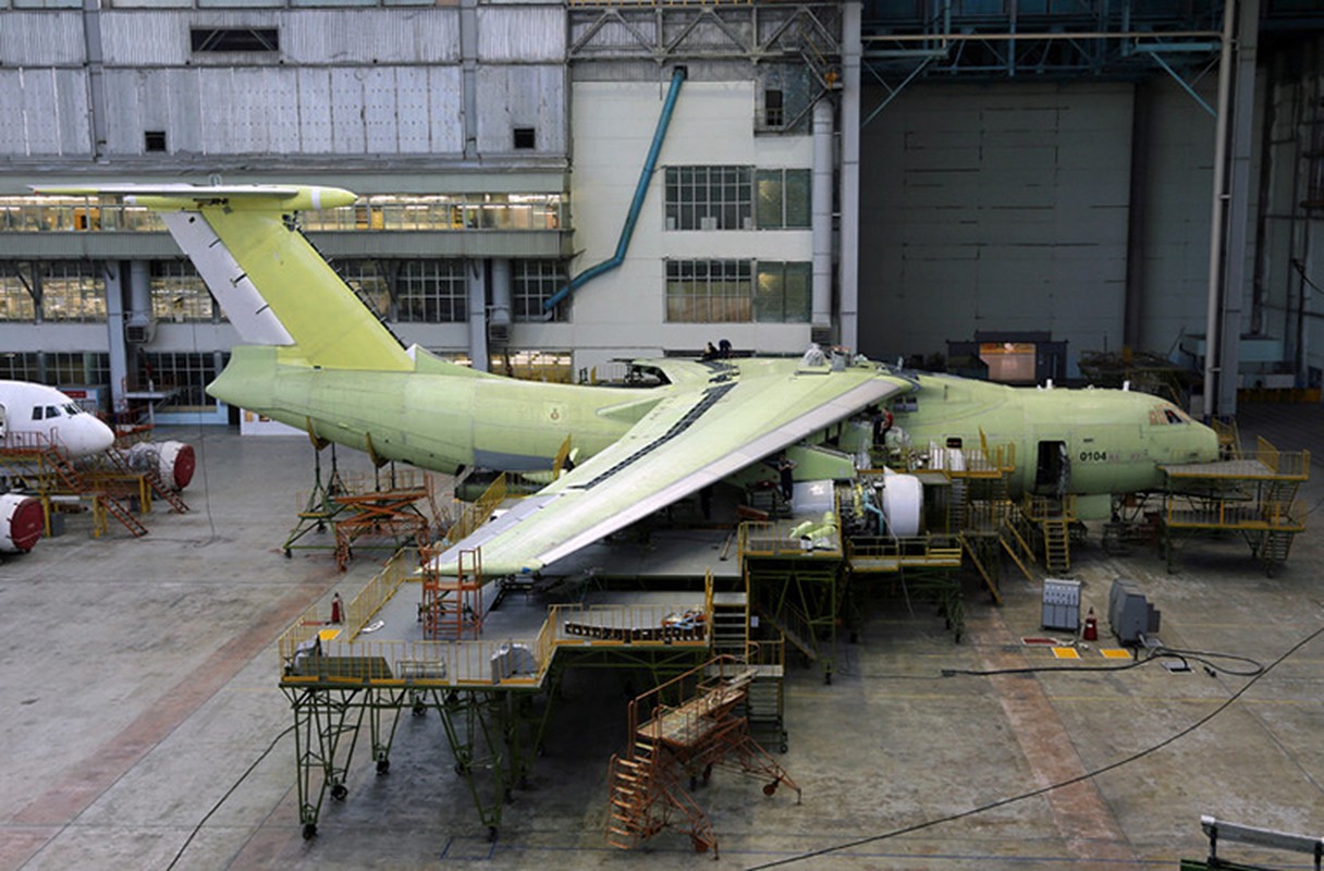 Tan mat kham pha noi tao ra “sieu” van tai co Il-476-Hinh-11