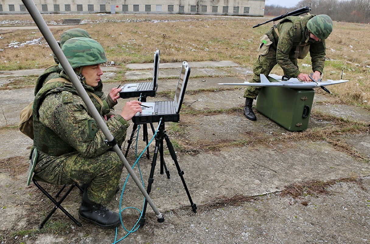 Tan mat UAV trinh sat 