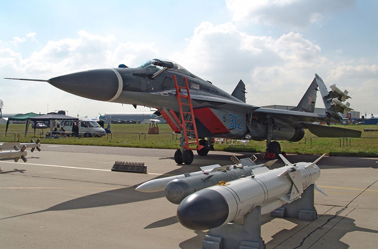 20 tiem kich MiG-29K se thay Su-33 tren tau san bay Kuznetsov-Hinh-5