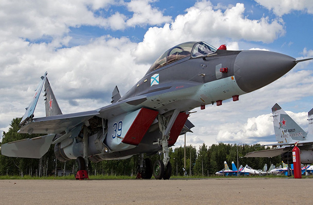 20 tiem kich MiG-29K se thay Su-33 tren tau san bay Kuznetsov